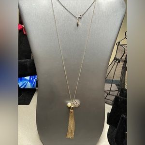 Ann Taylor Loft Rhinestone, Pearl & Tassel Gold Tone 32” Necklace Gorgeous